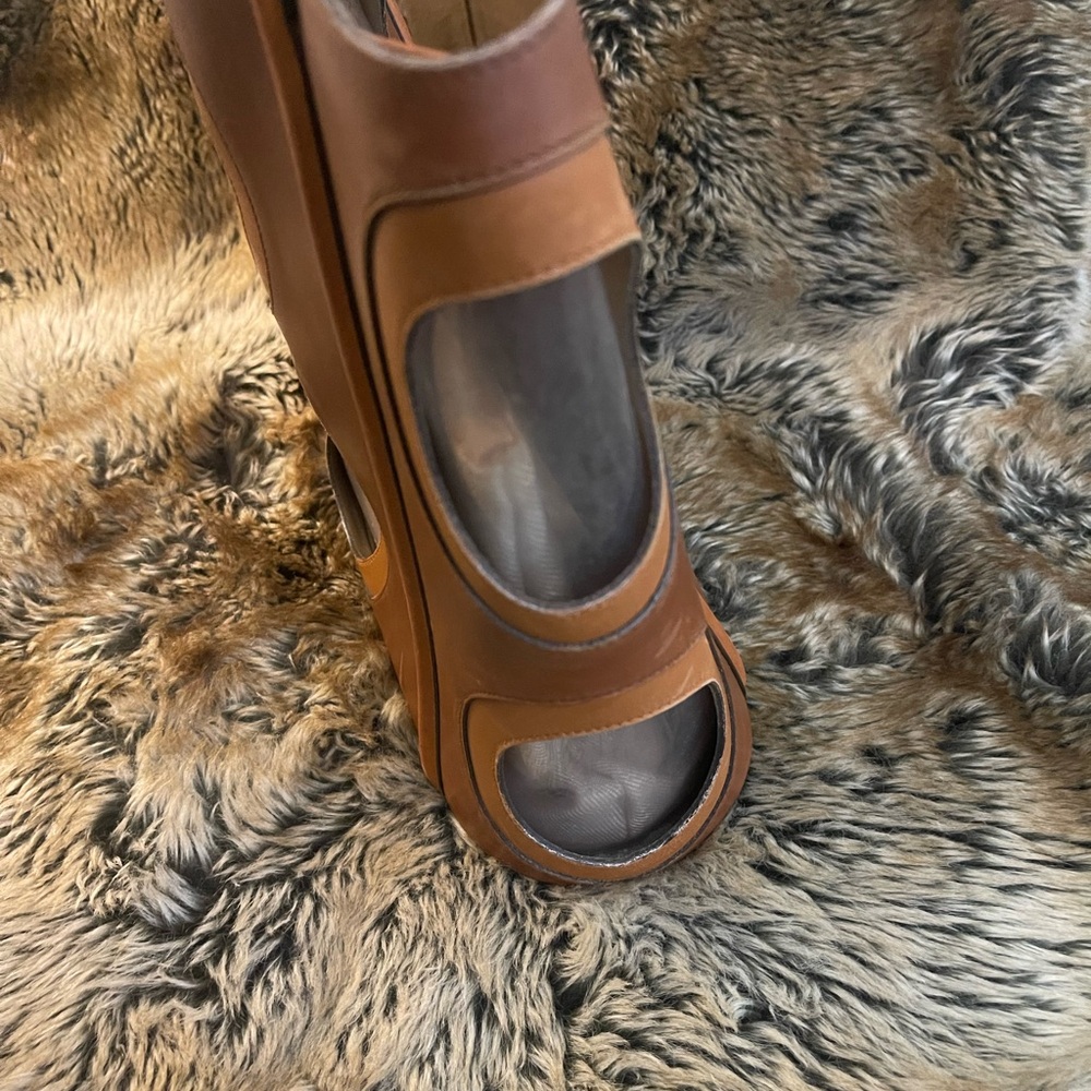Salvatore Ferragamo - Picture 4 of 7